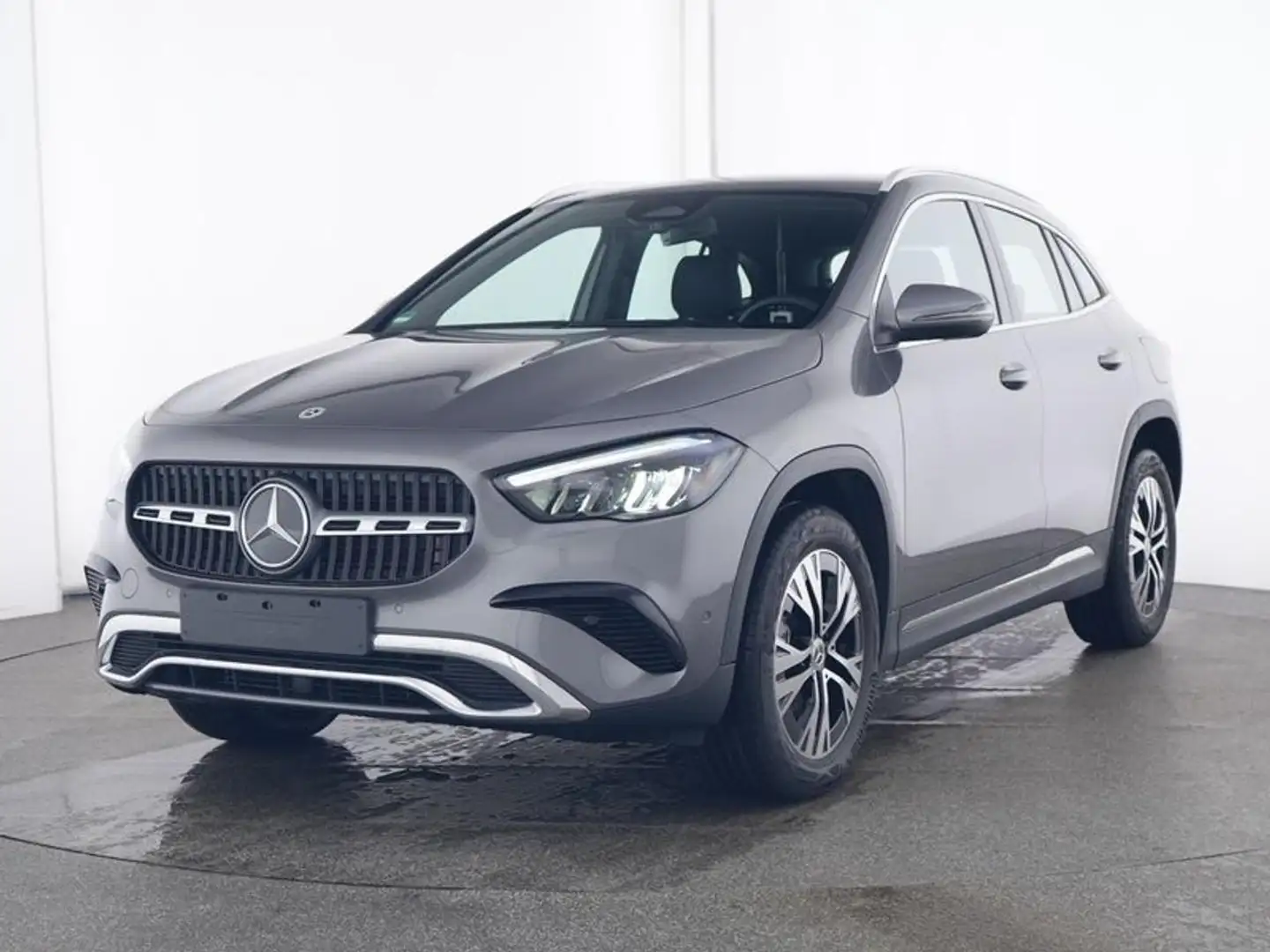 Mercedes-Benz GLA 180 Automatic Progressive Advanced Gris - 1