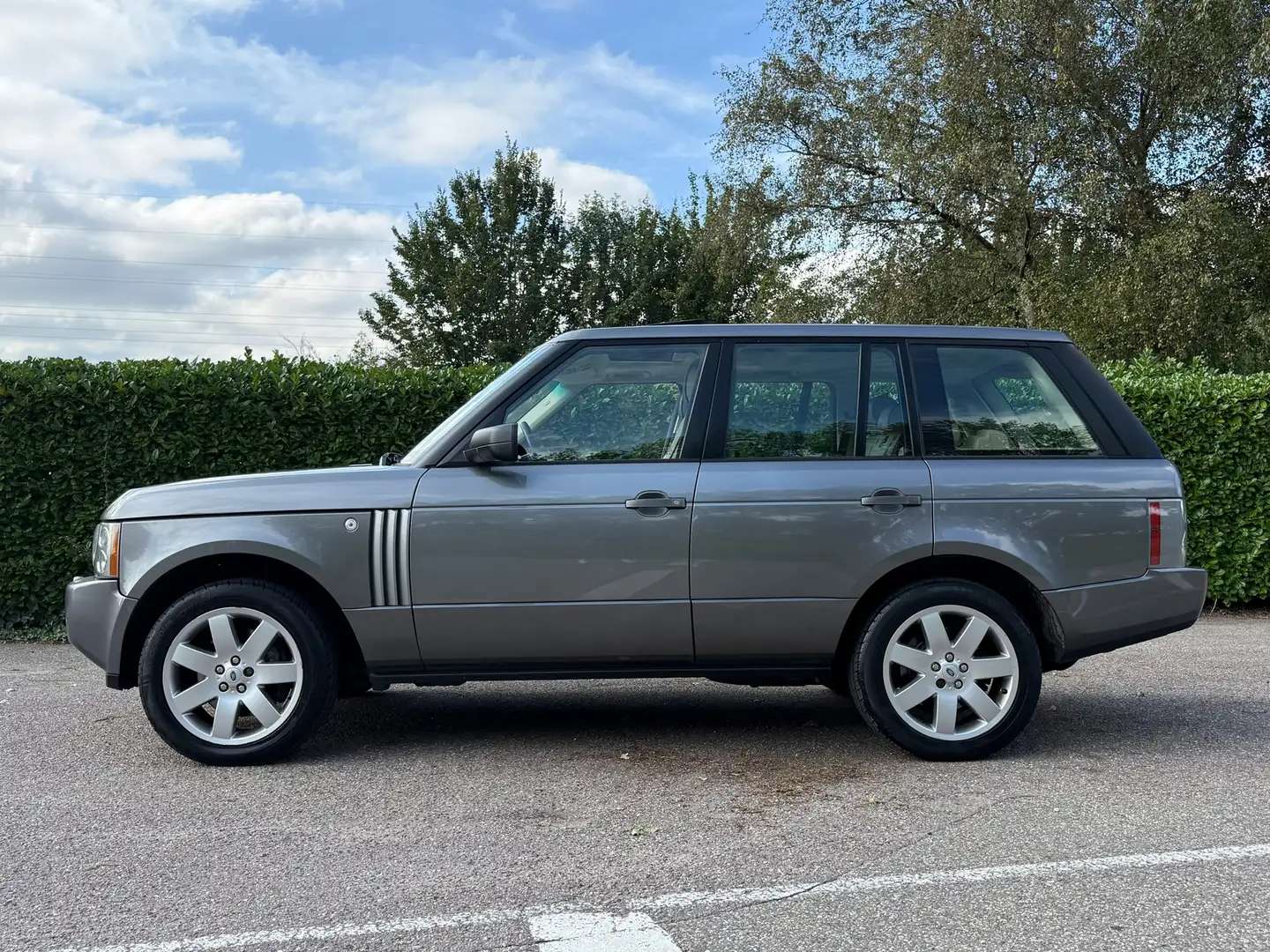 Land Rover Range Rover 3.6 TDV8 Vogue Automaat | Leder | Youngtimer | Sch Grijs - 2