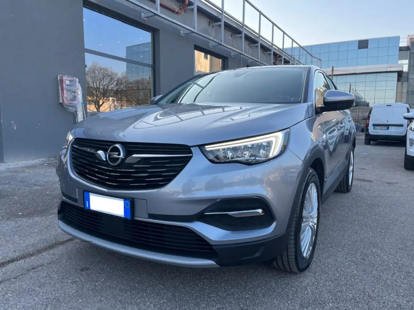 Opel Grandland X 1.6 Hybrid Plug-in aut. FWD Argento - 2