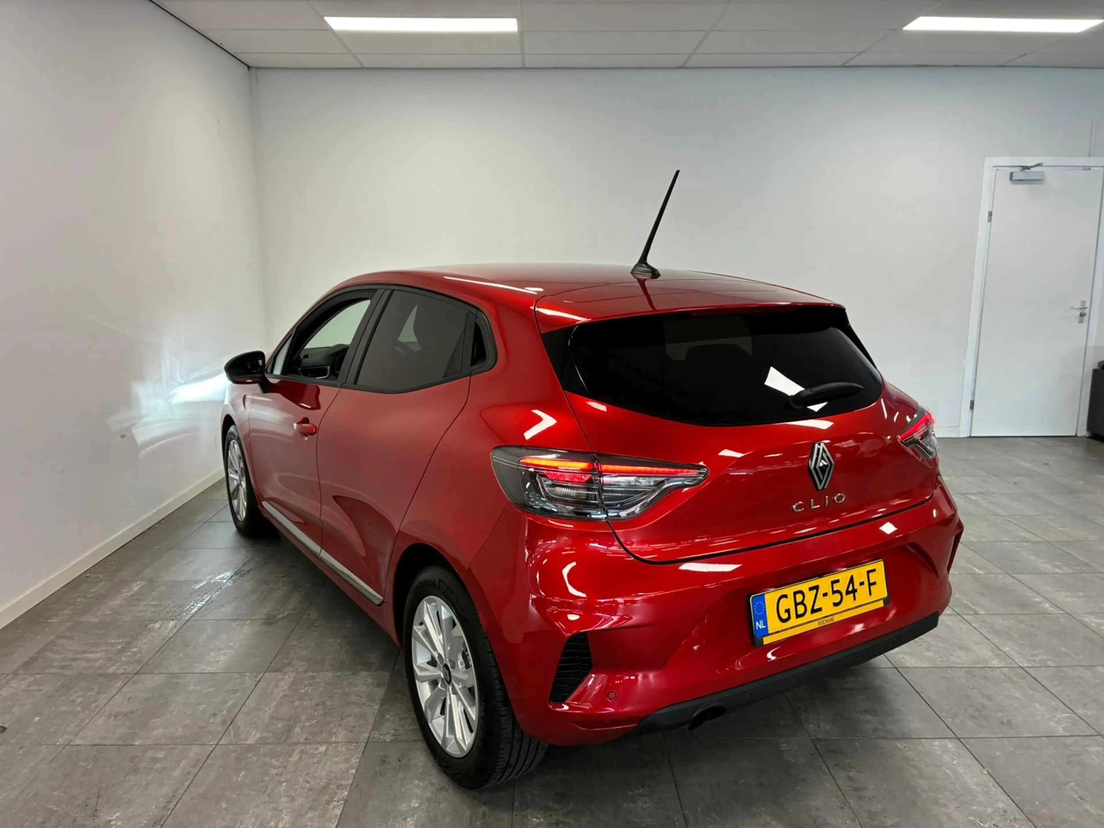 Renault Clio 1.0 TCe 90 GPF evolution | Camera | Lichtmetalen v — photo 6