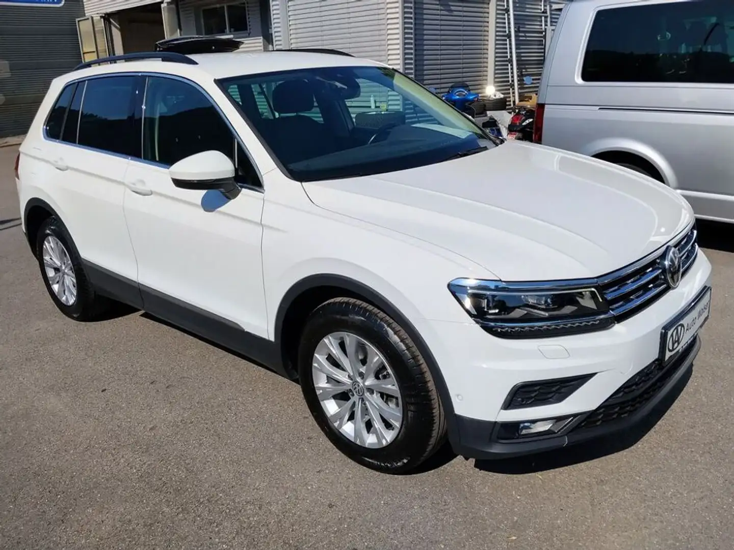 Volkswagen Tiguan Comfortline 1,5TSI DSG Weiß - 2