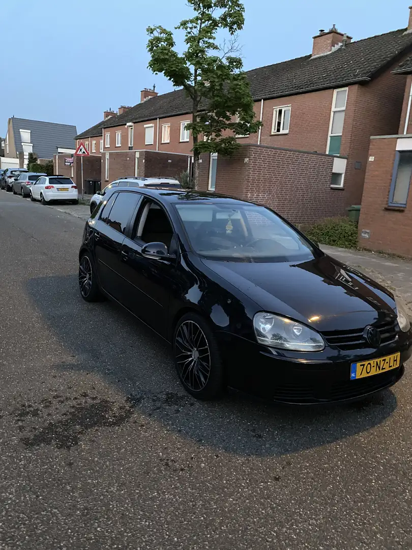 Volkswagen Golf 1.6 FSI Sportline Zwart - 1