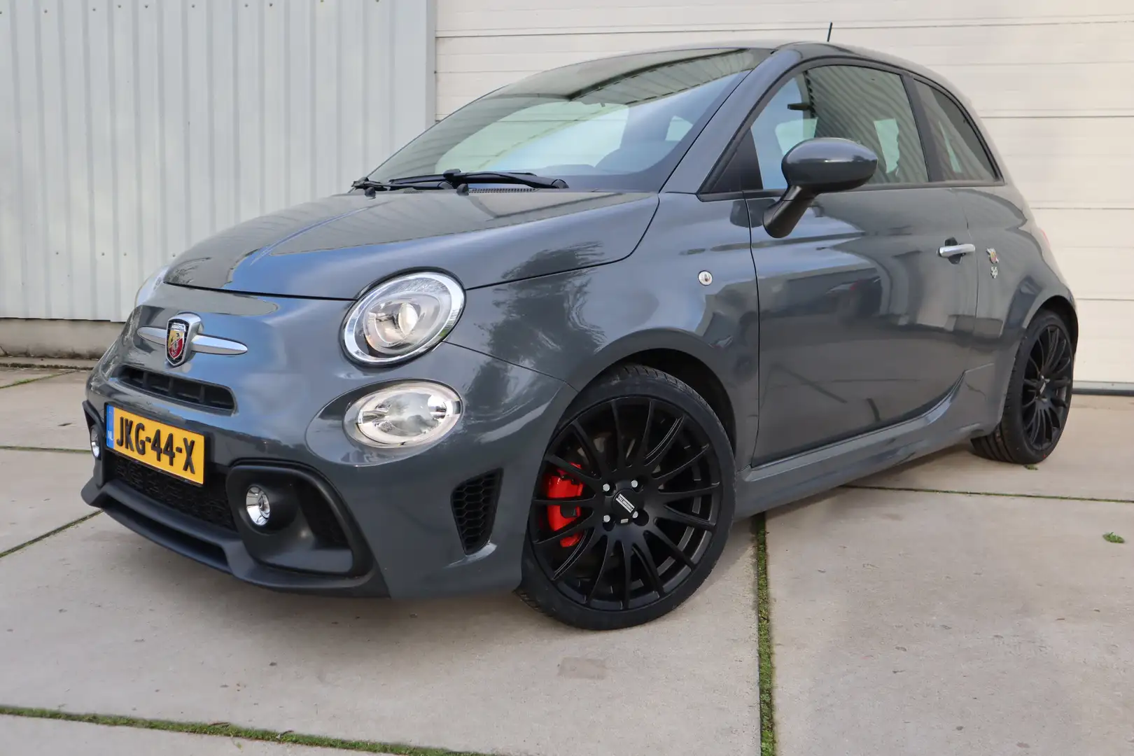 Abarth 595 1.4 T-jet 145PK Navi/airco/lage km Grijs - 1