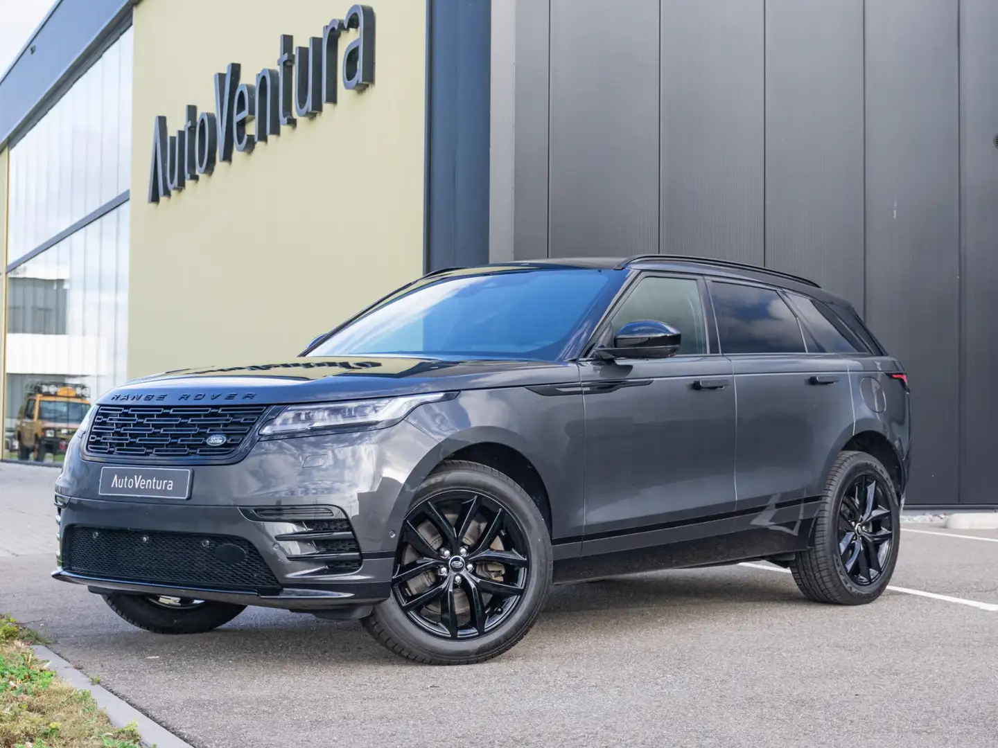 Land Rover Range Rover Velar 2.0 P400e AWD Dynamic SE PHEV | Trekhaak | 360 cam Grijs - 1