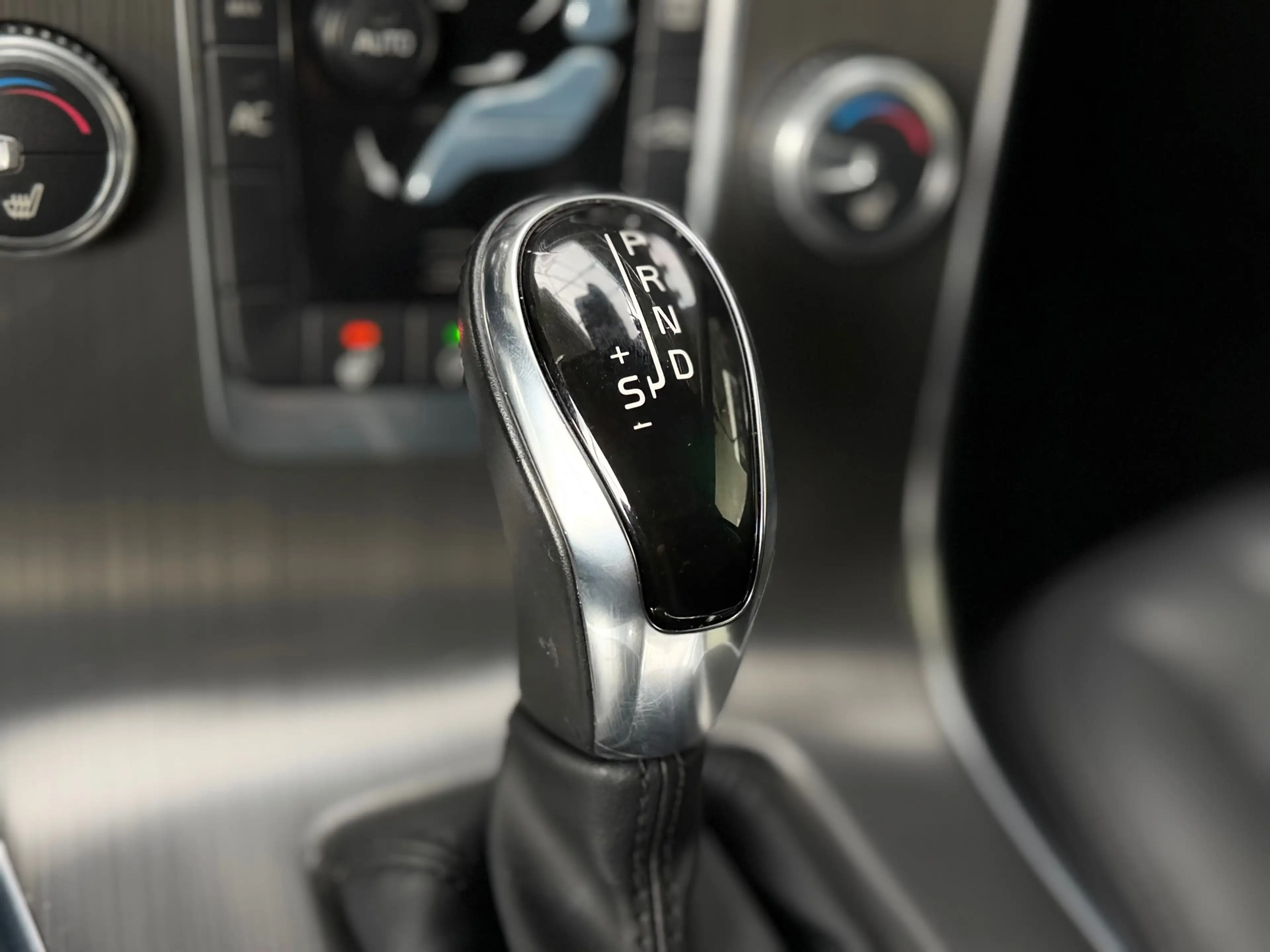Volvo S60 2.0 D3 SummumAutomaat,Kanteldak,Cruise,Leer. — photo 11