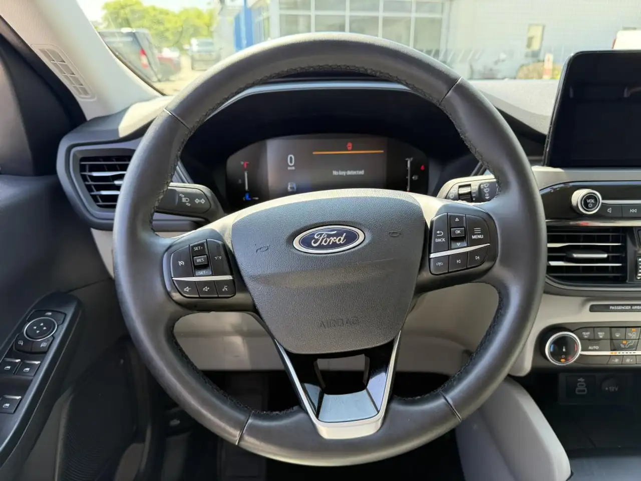 Ford Escape снимка Ford Escape