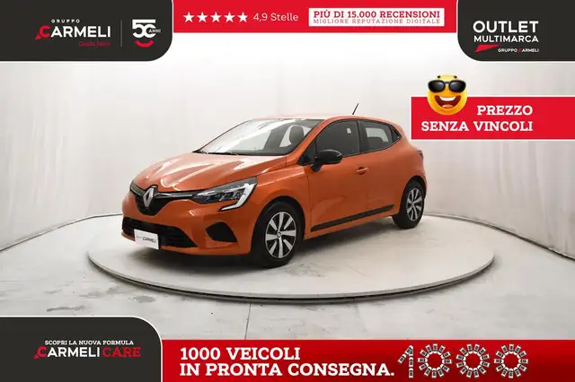 2023 Renault Clio in Orange for sale