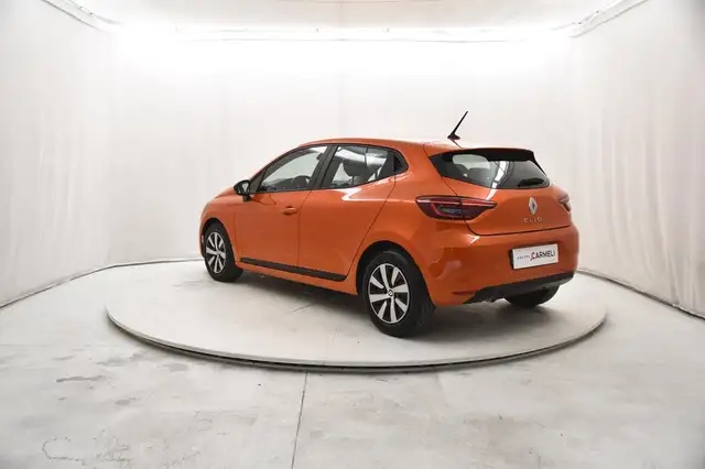 Renault Clio view 3