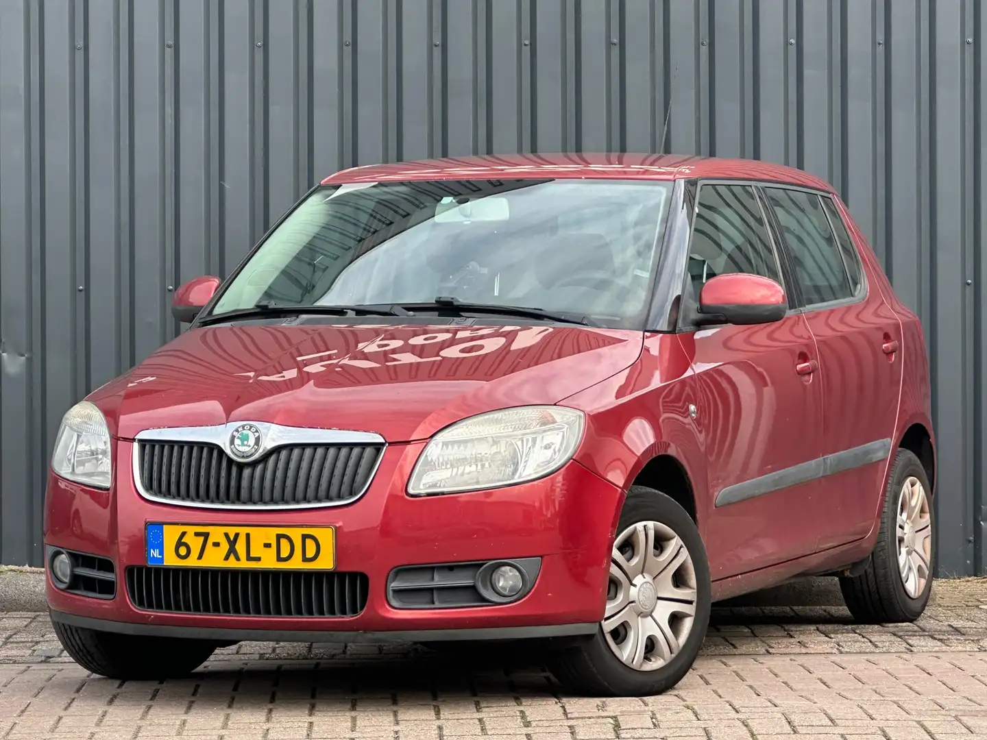 Skoda Fabia 1.6-16V Ambiente Airco/Trekhaak Rood - 2