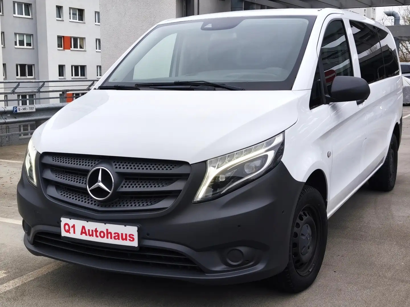 Mercedes-Benz Vito Tourer 114 Edition lang LED/SH/NAVI/KLIMA/5SITZER Weiß - 1