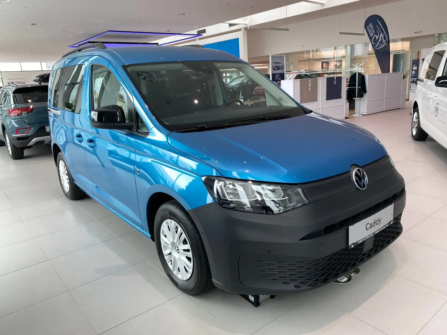Volkswagen Caddy Family TDI Blau - 2