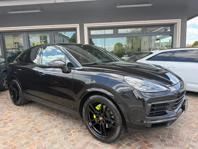 2022 Porsche Cayenne in Black for sale