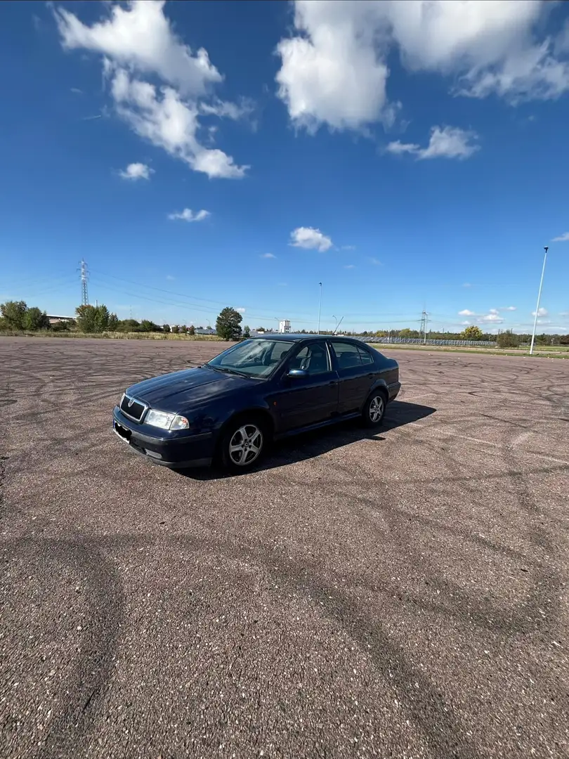 Skoda Octavia 1.8 20V SLX Синій - 2