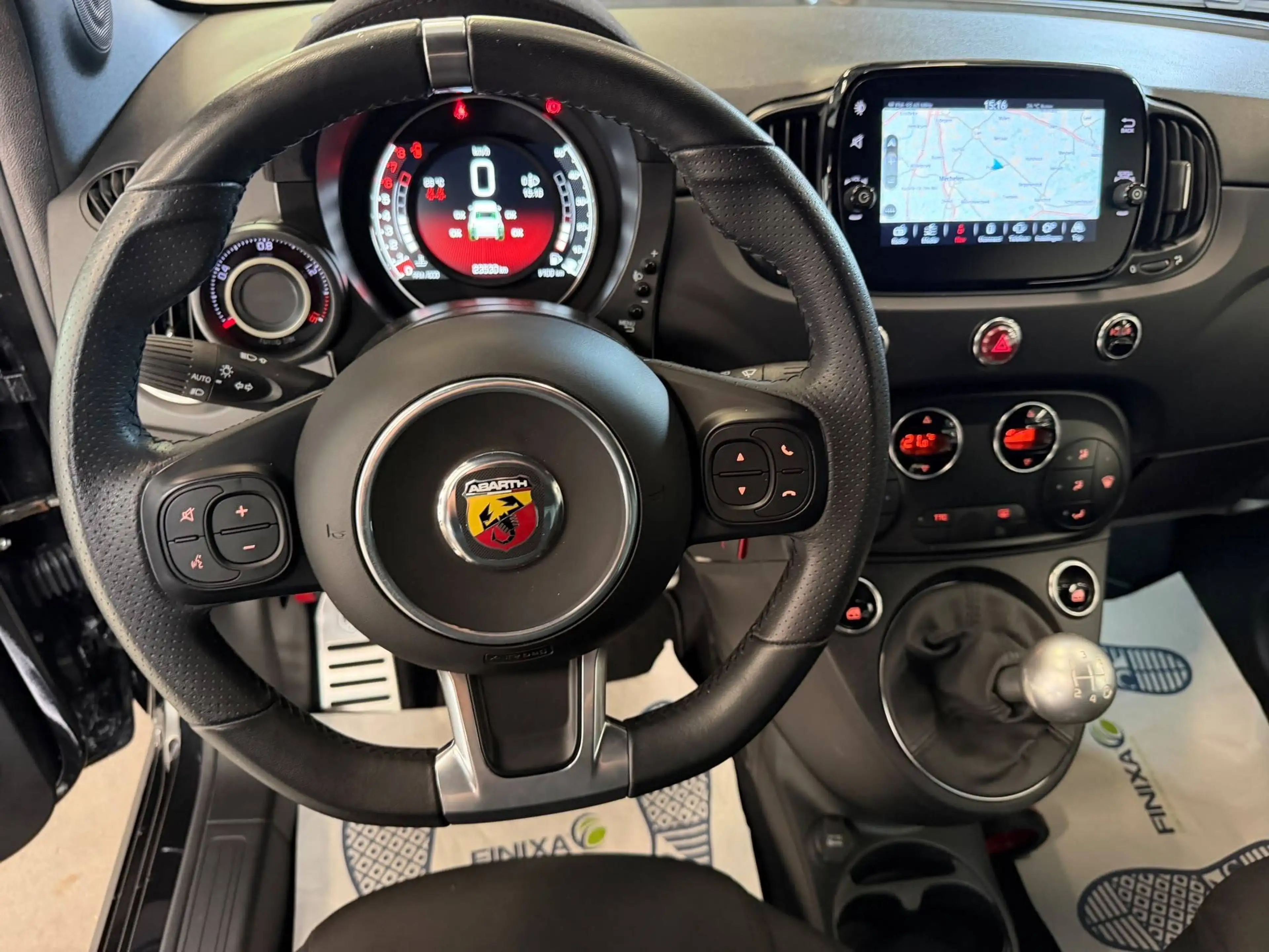 Abarth 595 Turismo 595 1.4 T-Jet Turismo — photo 10