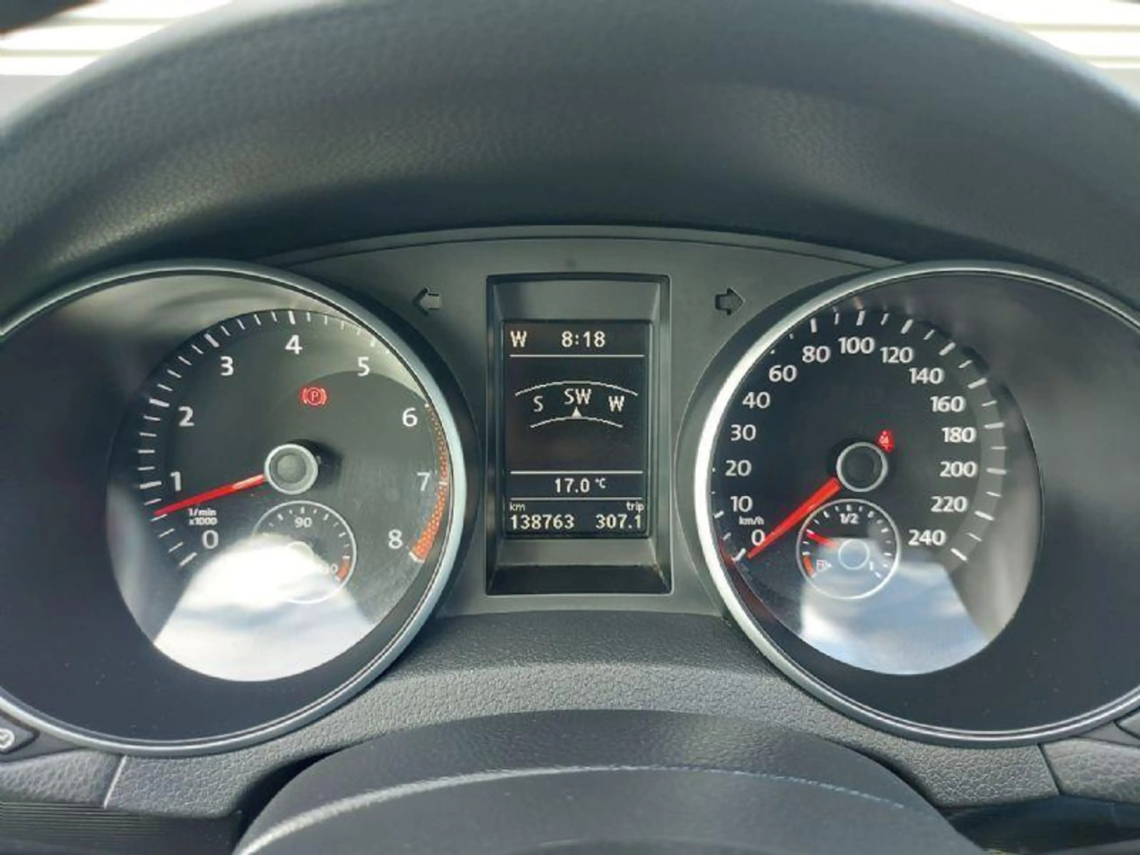 Volkswagen Golf Cabriolet 1.4 TSI, airco,navigatie,stoelverwarming,parkeerse — photo 22