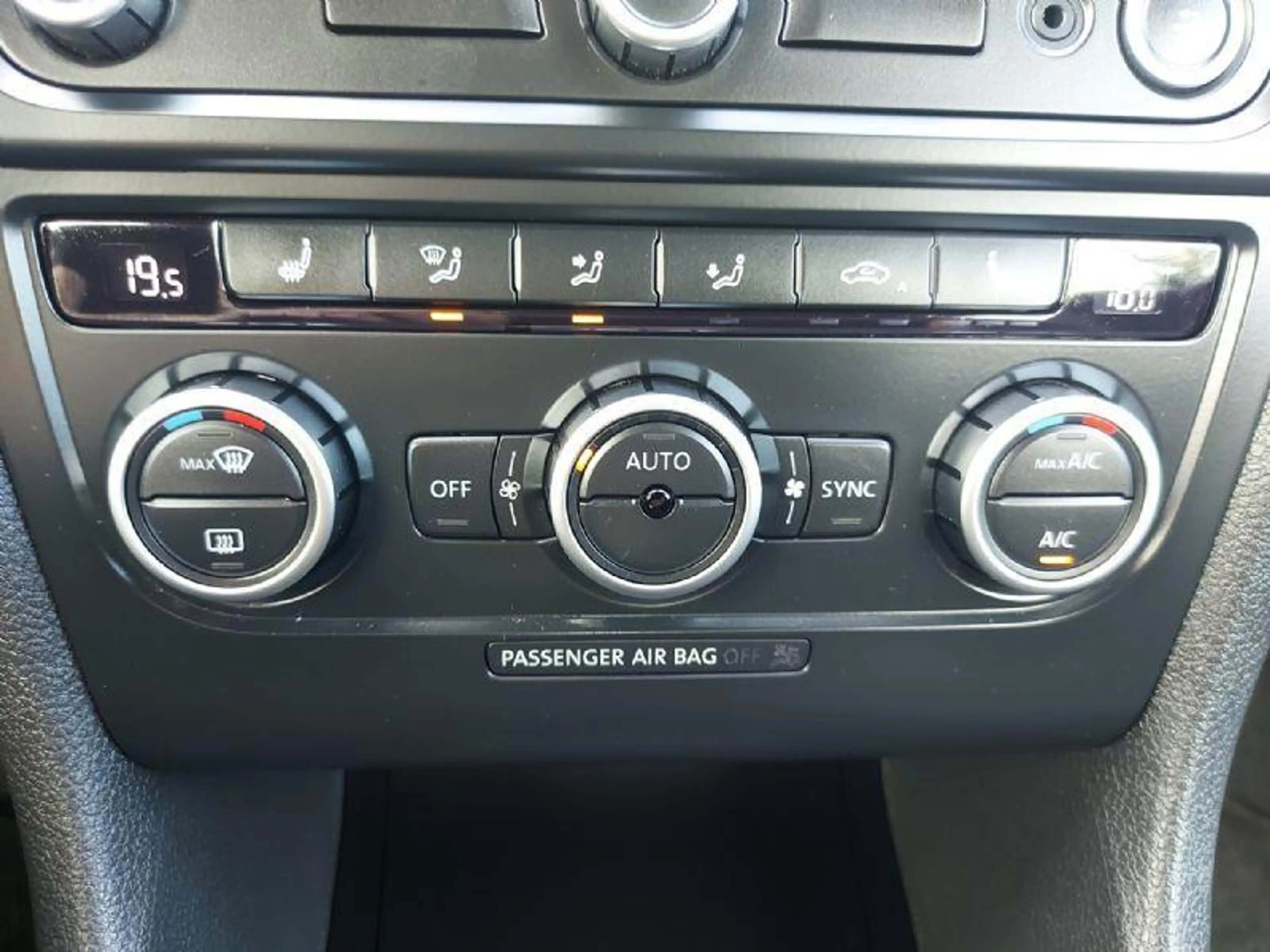 Volkswagen Golf Cabriolet 1.4 TSI, airco,navigatie,stoelverwarming,parkeerse — photo 17