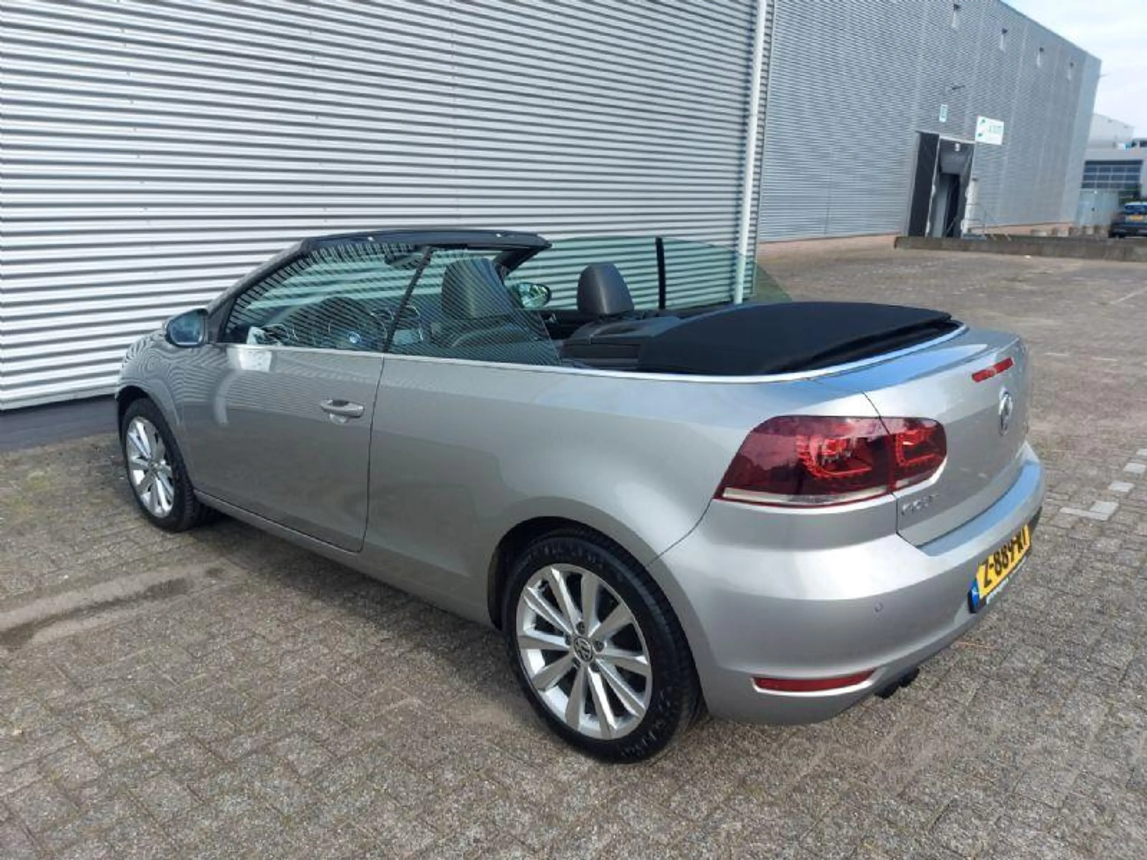 Volkswagen Golf Cabriolet 1.4 TSI, airco,navigatie,stoelverwarming,parkeerse — photo 4