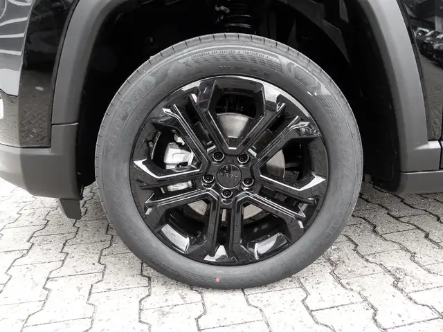 Jeep Compass view 3
