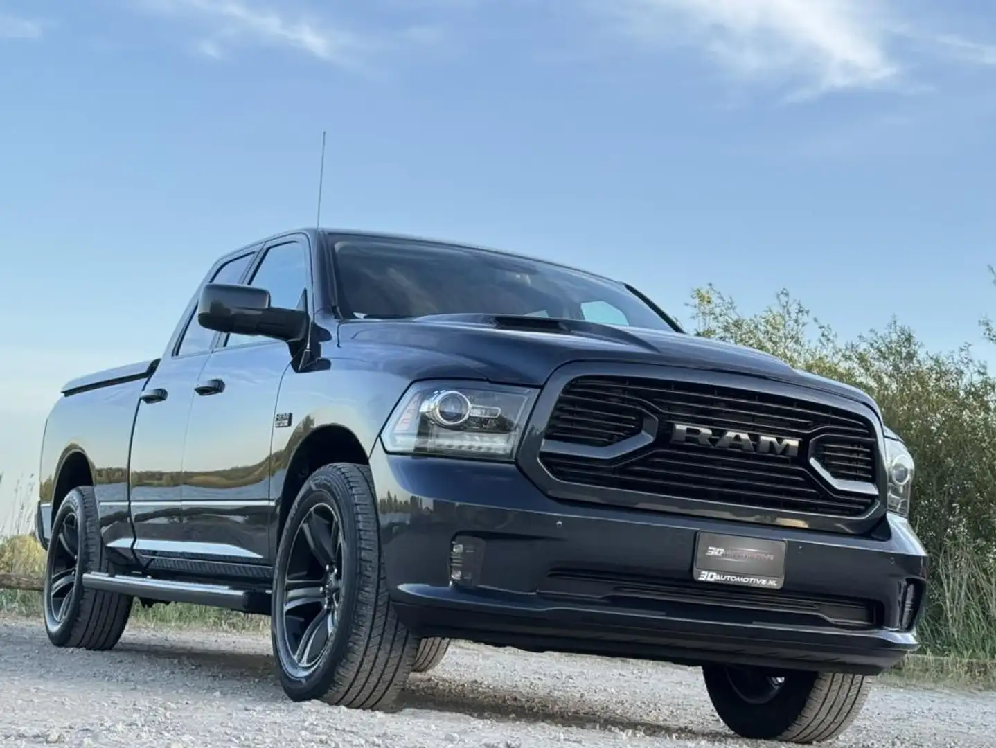 Dodge RAM 1500 5.7 V8 Quad Cab, 1e eig, gunstige cataloguswa Grijs - 2