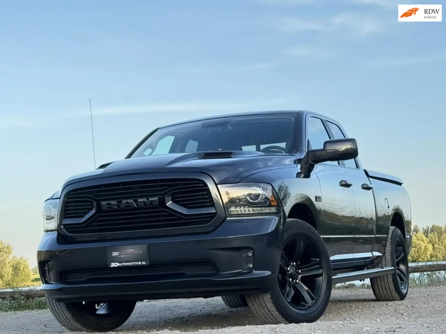 Dodge RAM 1500 5.7 V8 Quad Cab, 1e eig, gunstige cataloguswa Grijs - 1