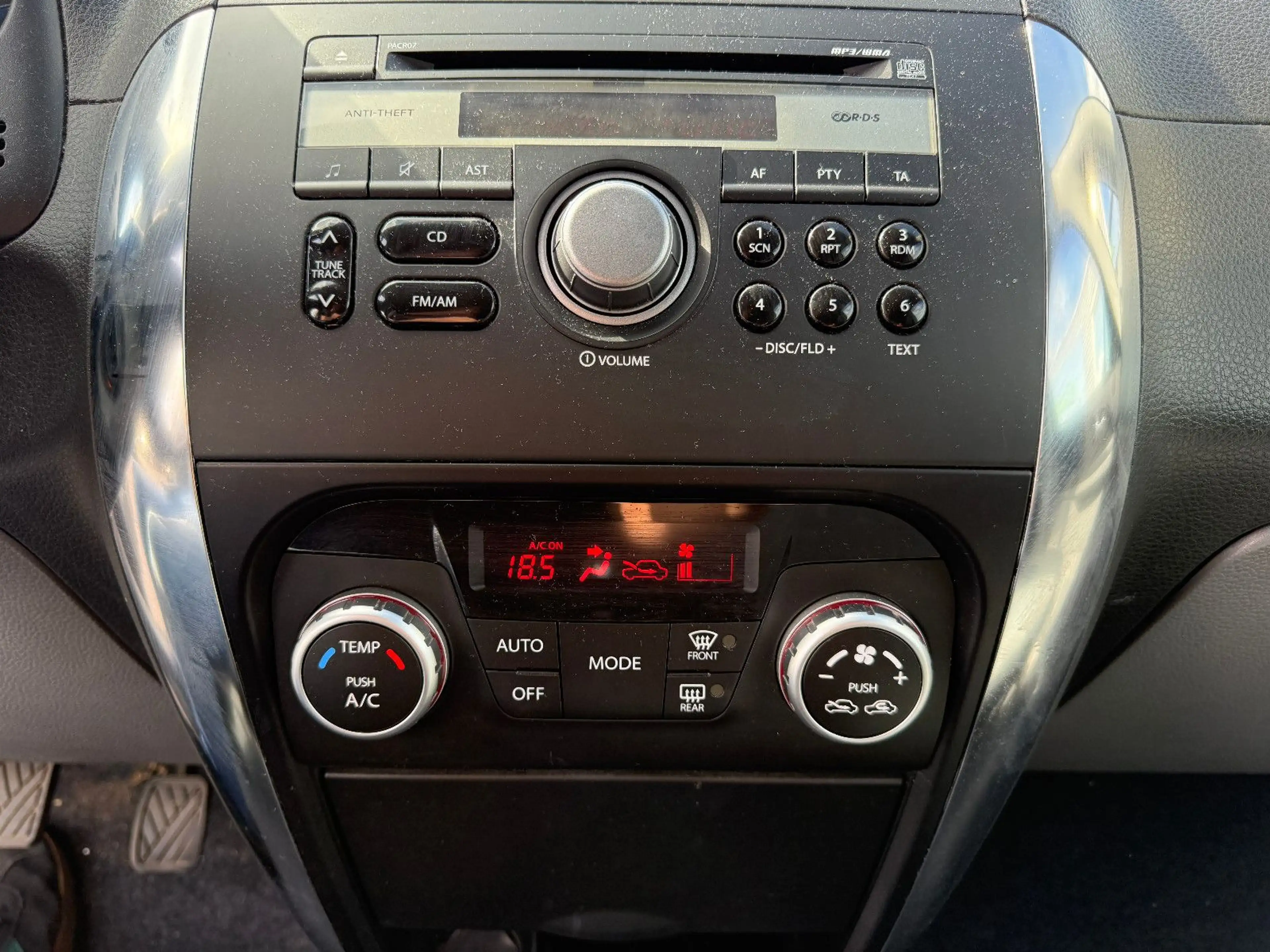 Suzuki SX4 Style 4x4+Klimaauto+SHZ+Temp+ZV+LM+ — photo 12