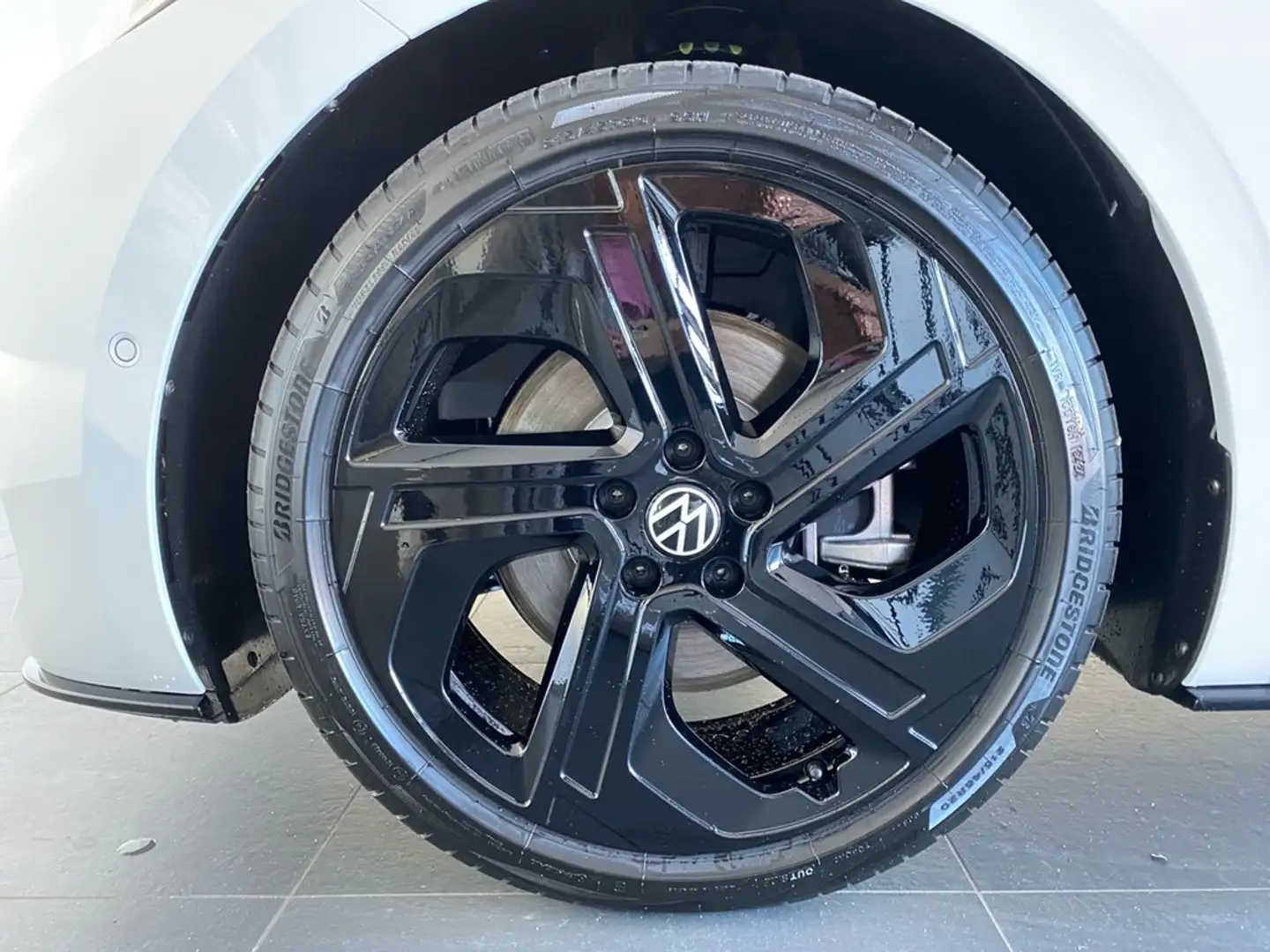 Volkswagen ID.3 GTX PANO+NAVI-PRO+AHK+SHZ+MATRIX+LENKRADHZG Weiß - 2