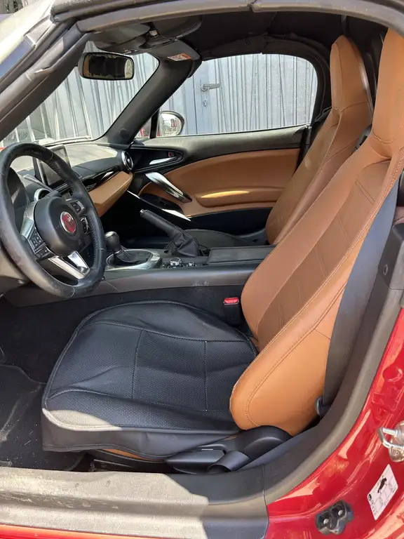 Fiat 124 Spider 2017 из Европы — купить под ключ
