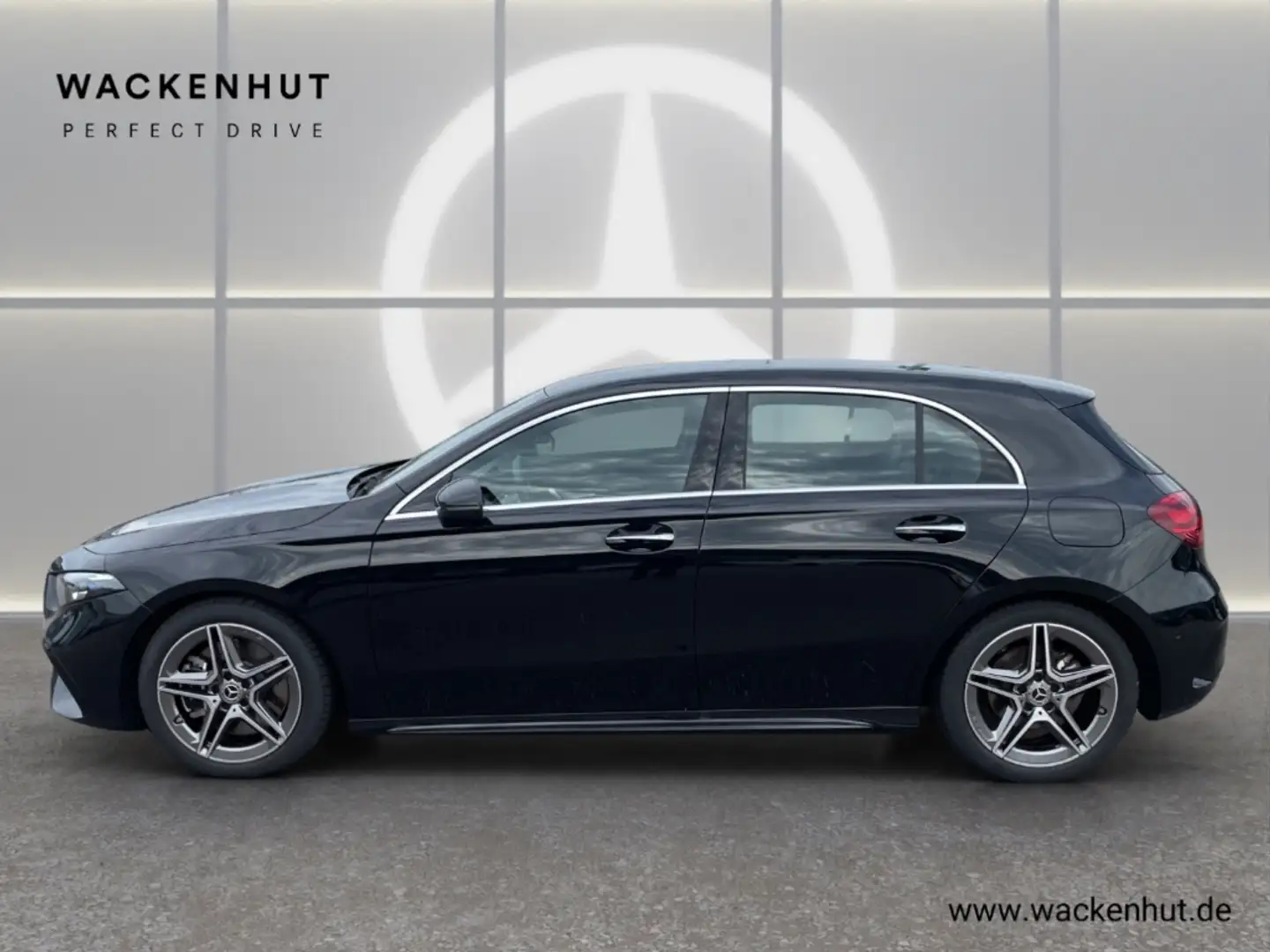 Mercedes-Benz A 250 4M AMG LINE ADVANCED AHK+RFK+BURMES+MULTIB Zwart - 2