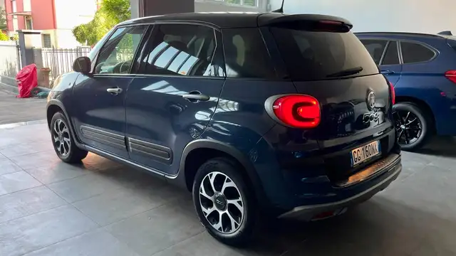 Fiat 500L view 5