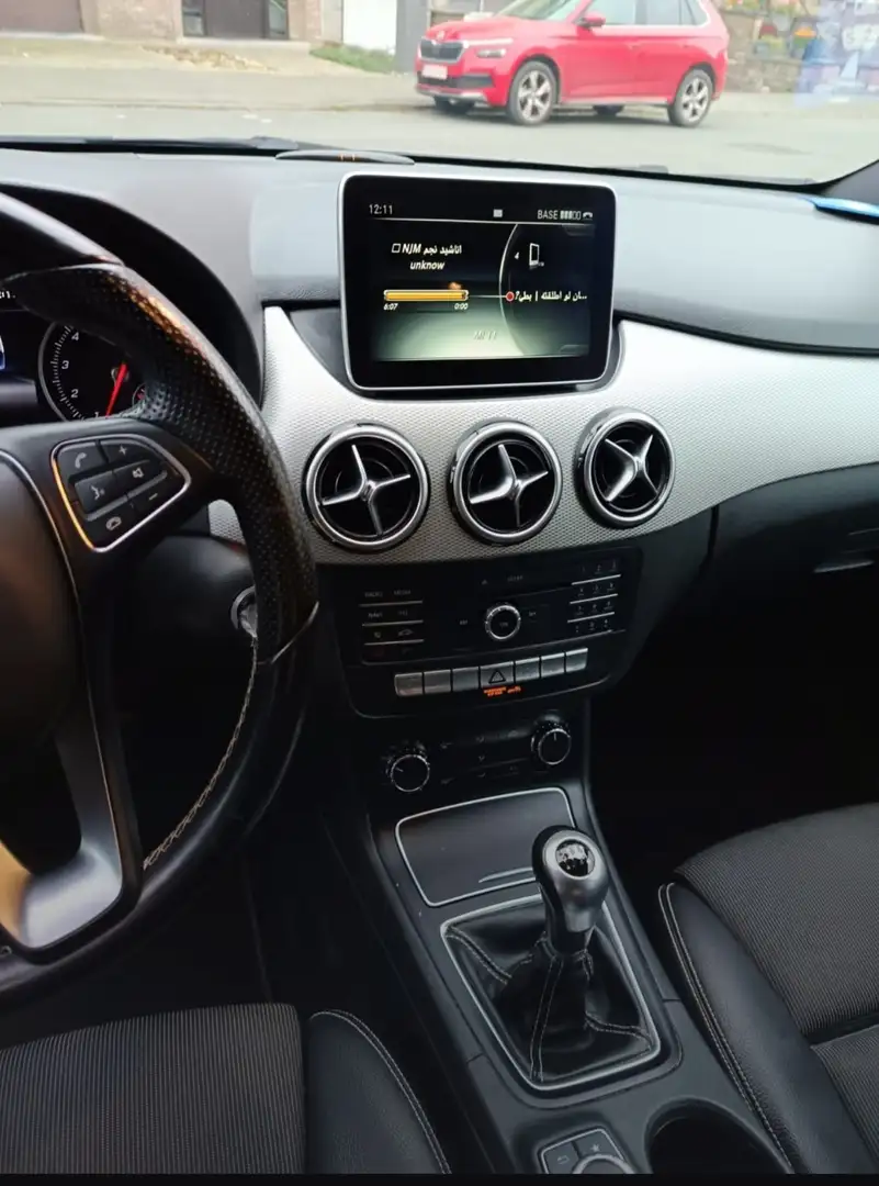Mercedes-Benz B 180 Classe BlueEFFICIENCY Edition Intuition - 2