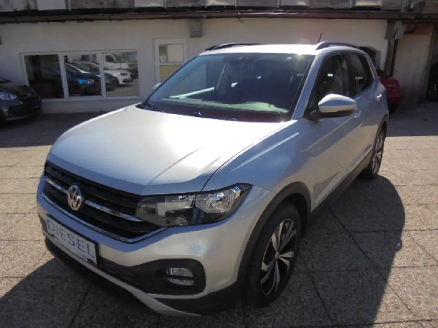 Volkswagen T-Cross 1,6 TDI Life Silber - 1