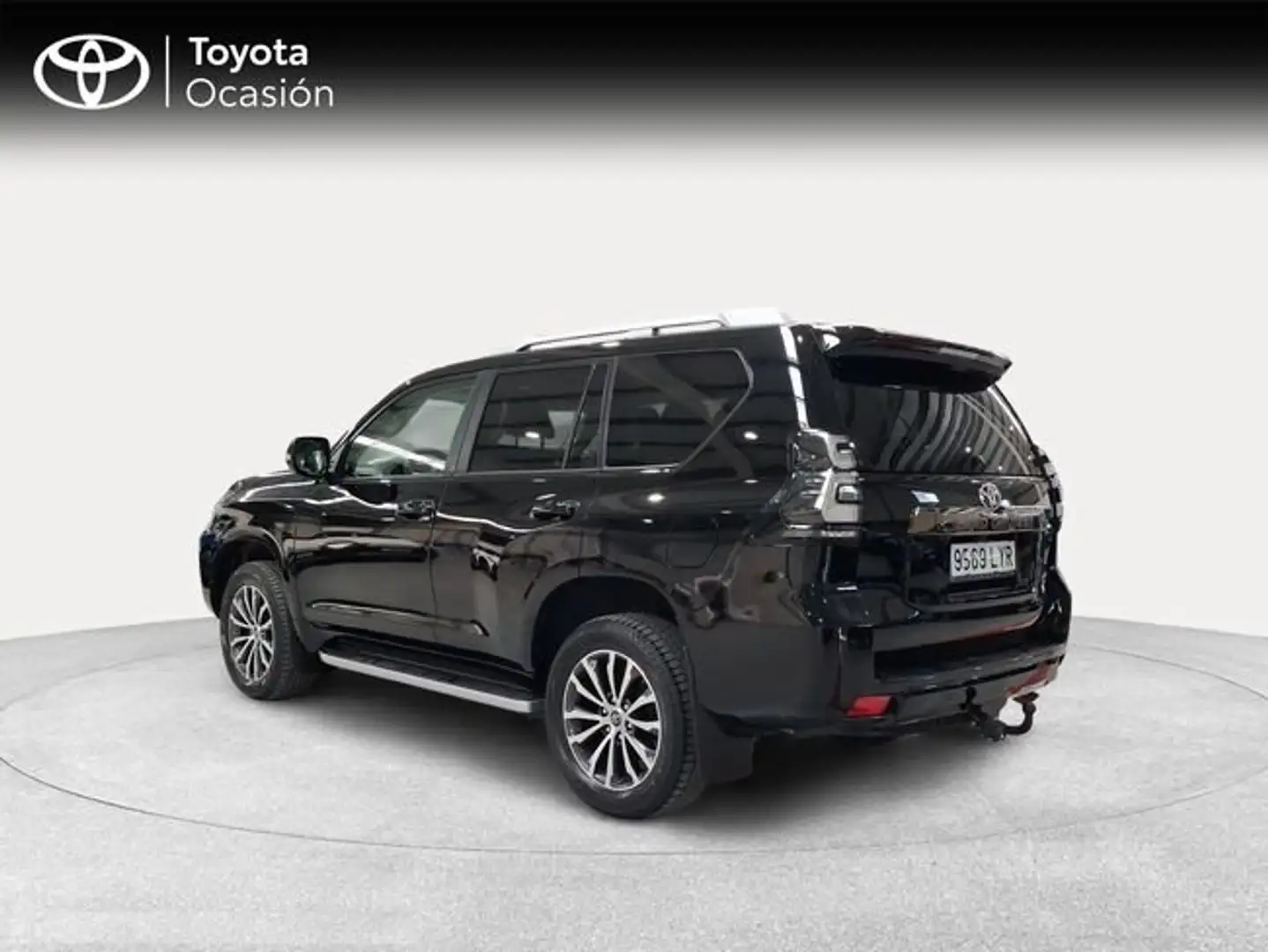 Toyota Land Cruiser D-4D Limited Aut. Negro - 2