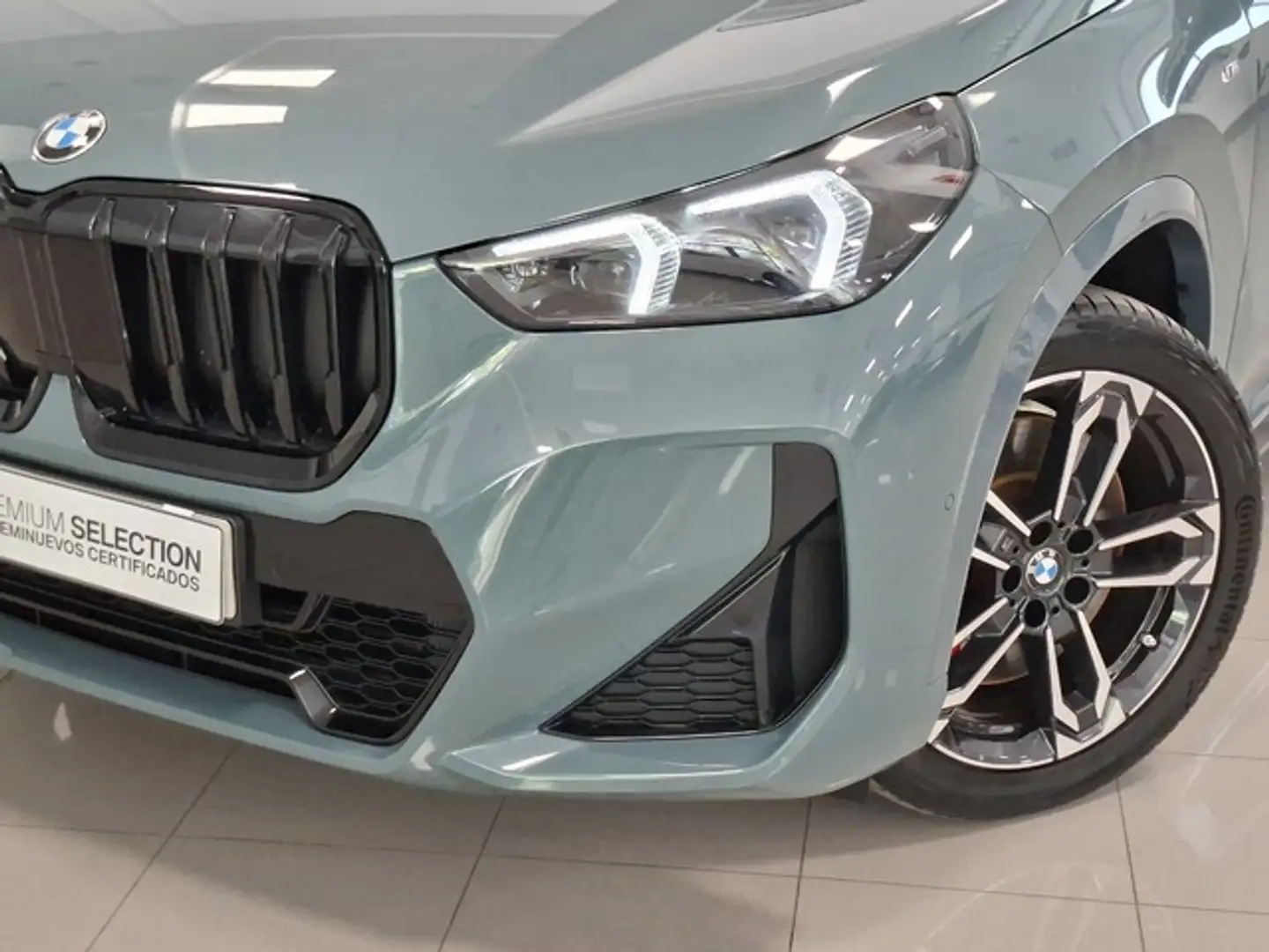 BMW X1 sDrive 20iA Verde - 2
