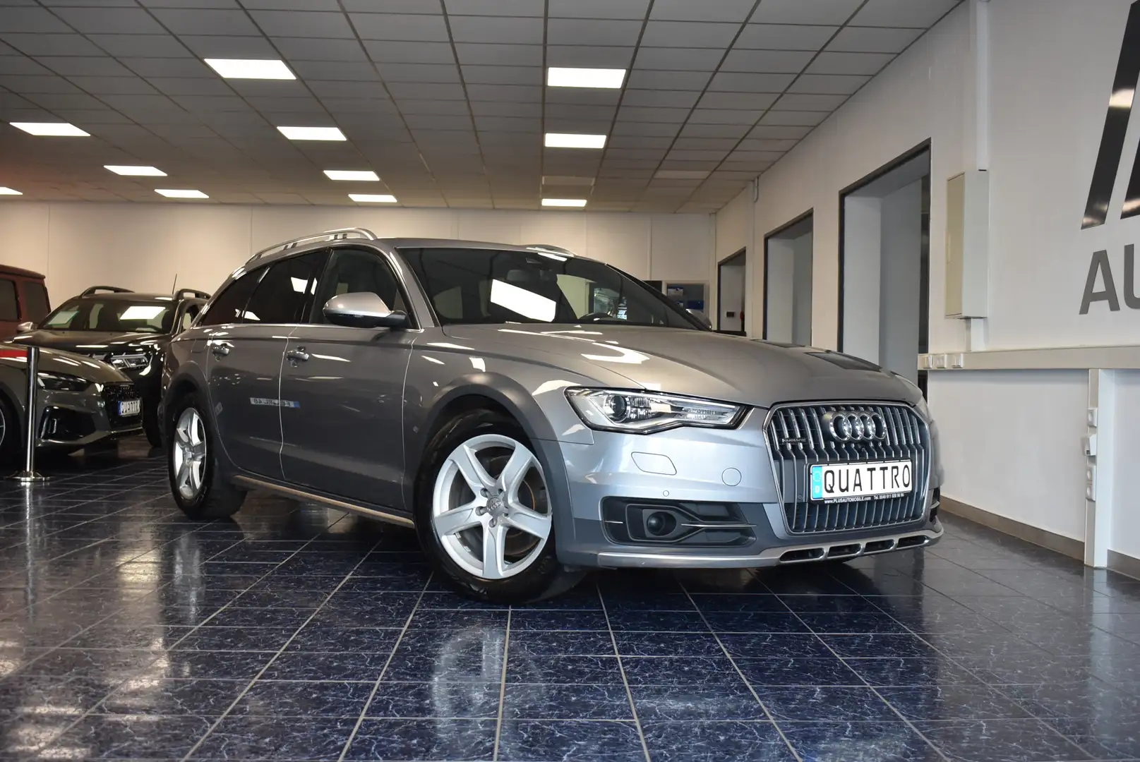 Audi A6 allroad 3.0 TDI Aut Navi Xenon ACC Kamera AHK Grau - 2