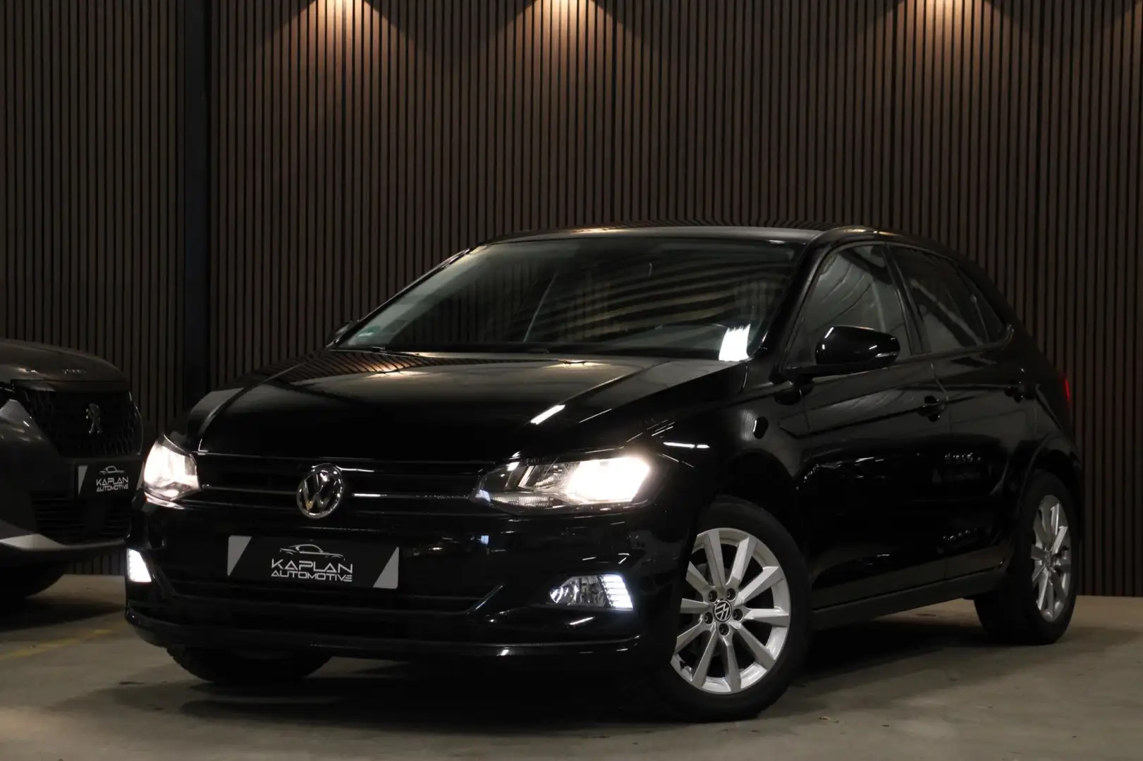 Volkswagen Polo 1.0 TSI Comfortline ACC PDC Stoelverw CarPlay Navi Noir - 1