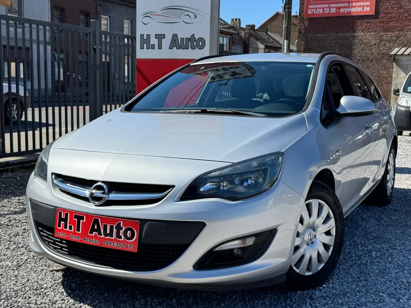 Opel Astra Astra Sports Tourer 1.6 CDTi euro6b gps ct ok Plateado - 1