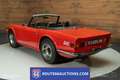 Triumph TR6 Cabriolet | Route 66 Auctions Rood - thumbnail 3