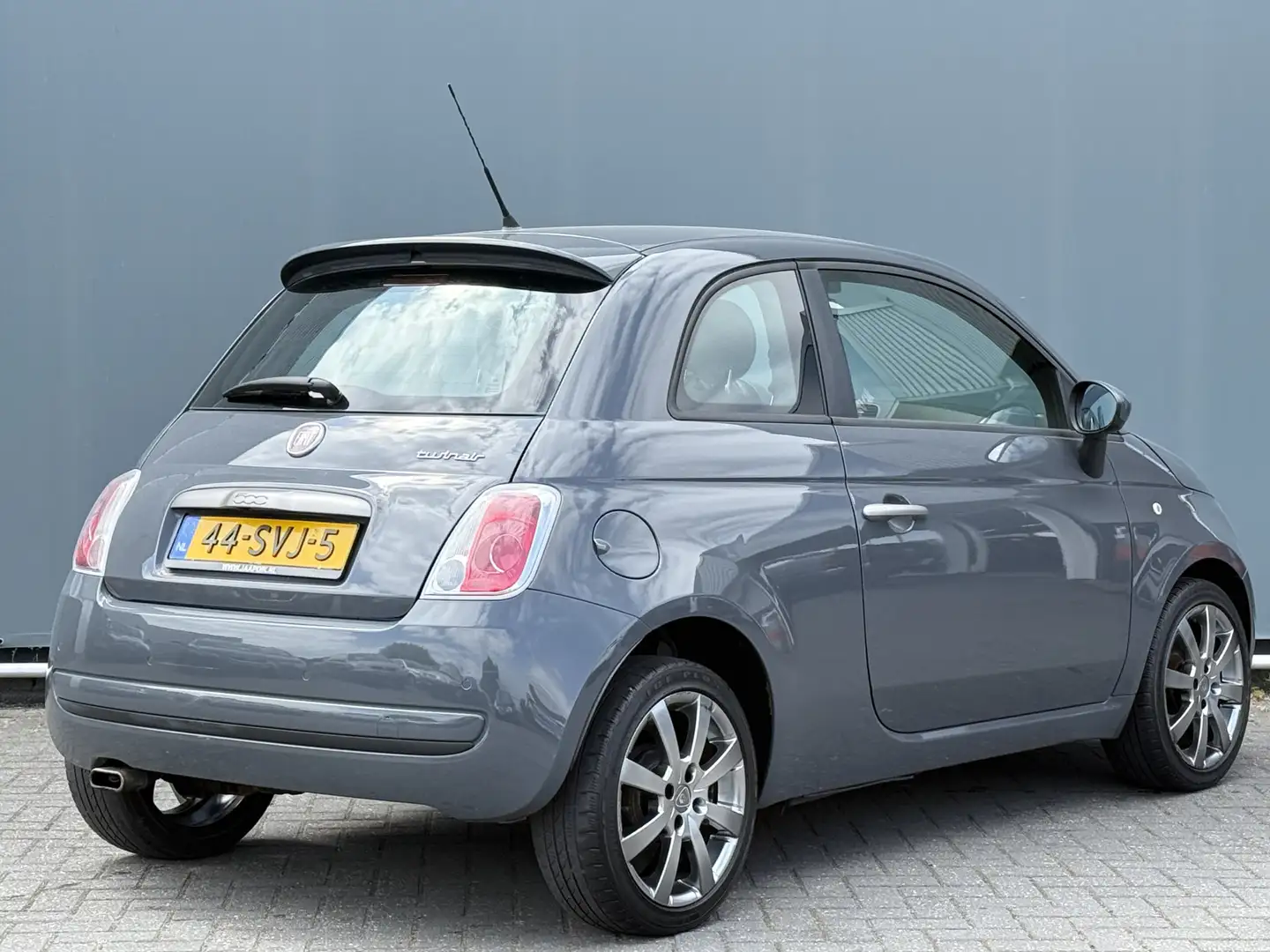 Fiat 500 BWJ 2011 0.9 86 PK TwinAir NL AIRCO / BLUETOOTH / Grijs - 2