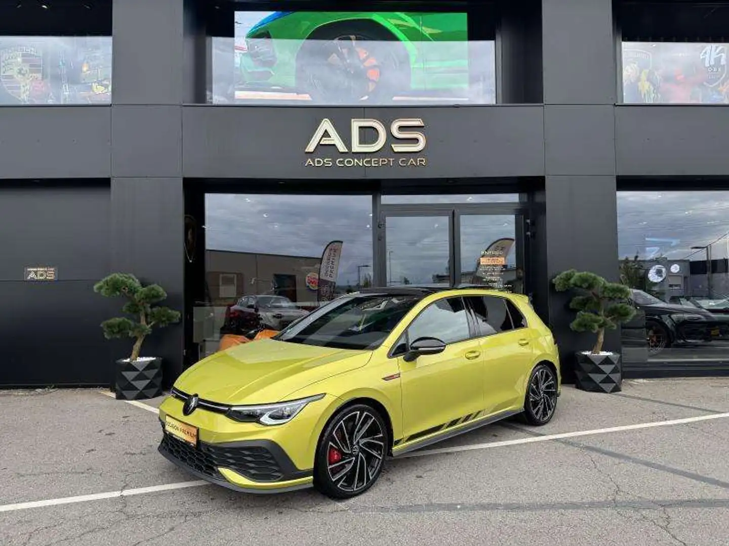 Volkswagen Golf VIII GTI Clubsport Jaune - 1