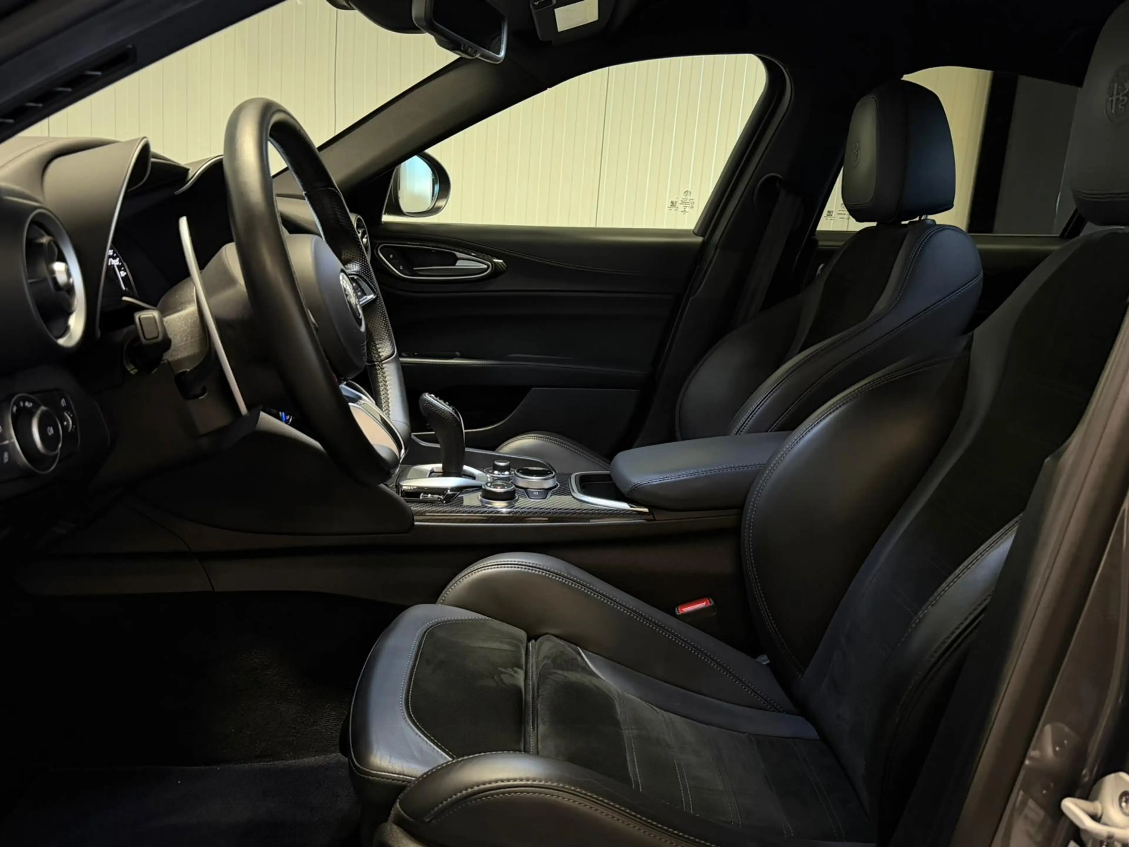 Alfa Romeo Giulia 2.9 V6 Quadrifoglio Facelift MY2021 Dealer Onderho — photo 10