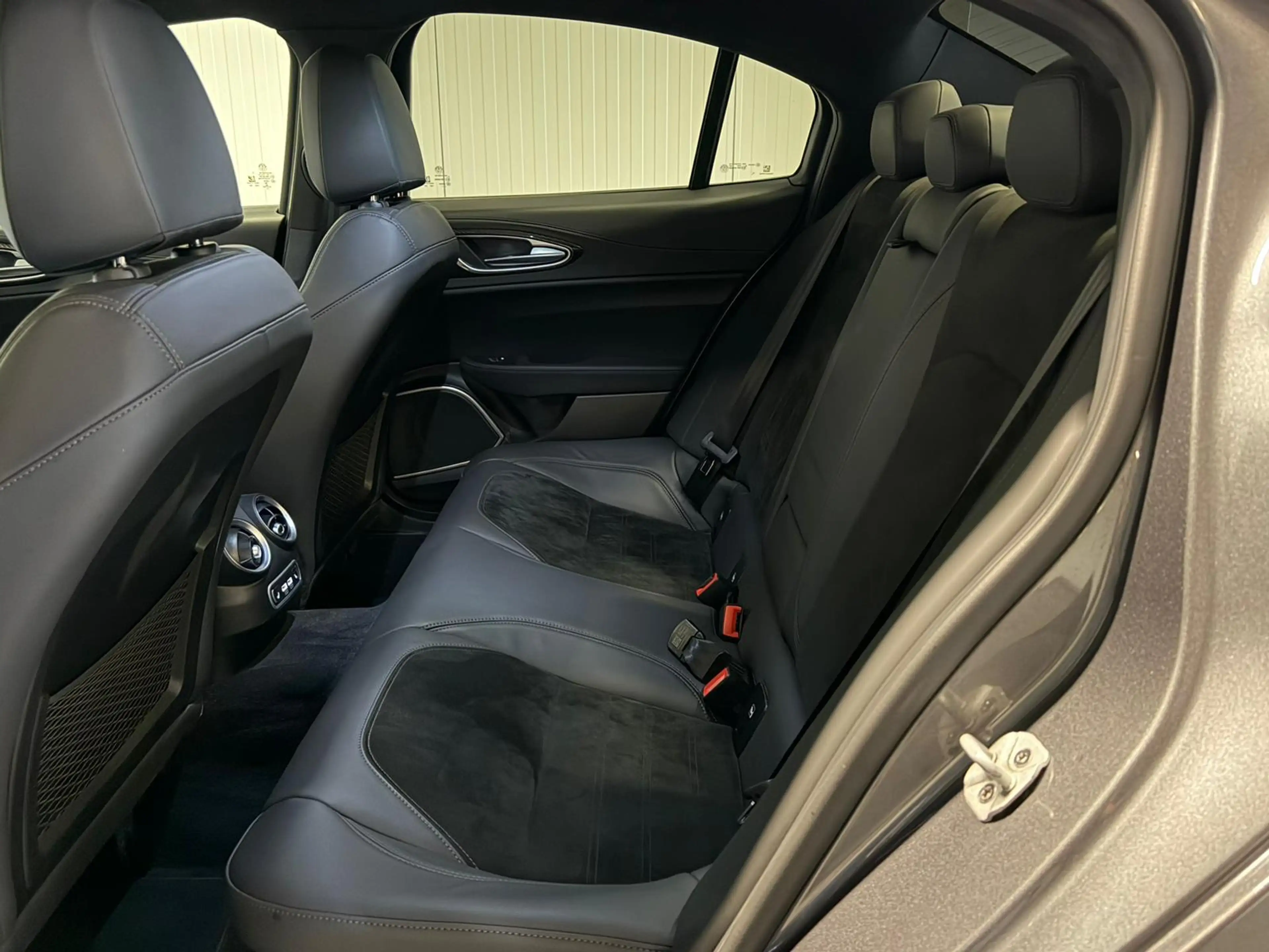 Alfa Romeo Giulia 2.9 V6 Quadrifoglio Facelift MY2021 Dealer Onderho — photo 20