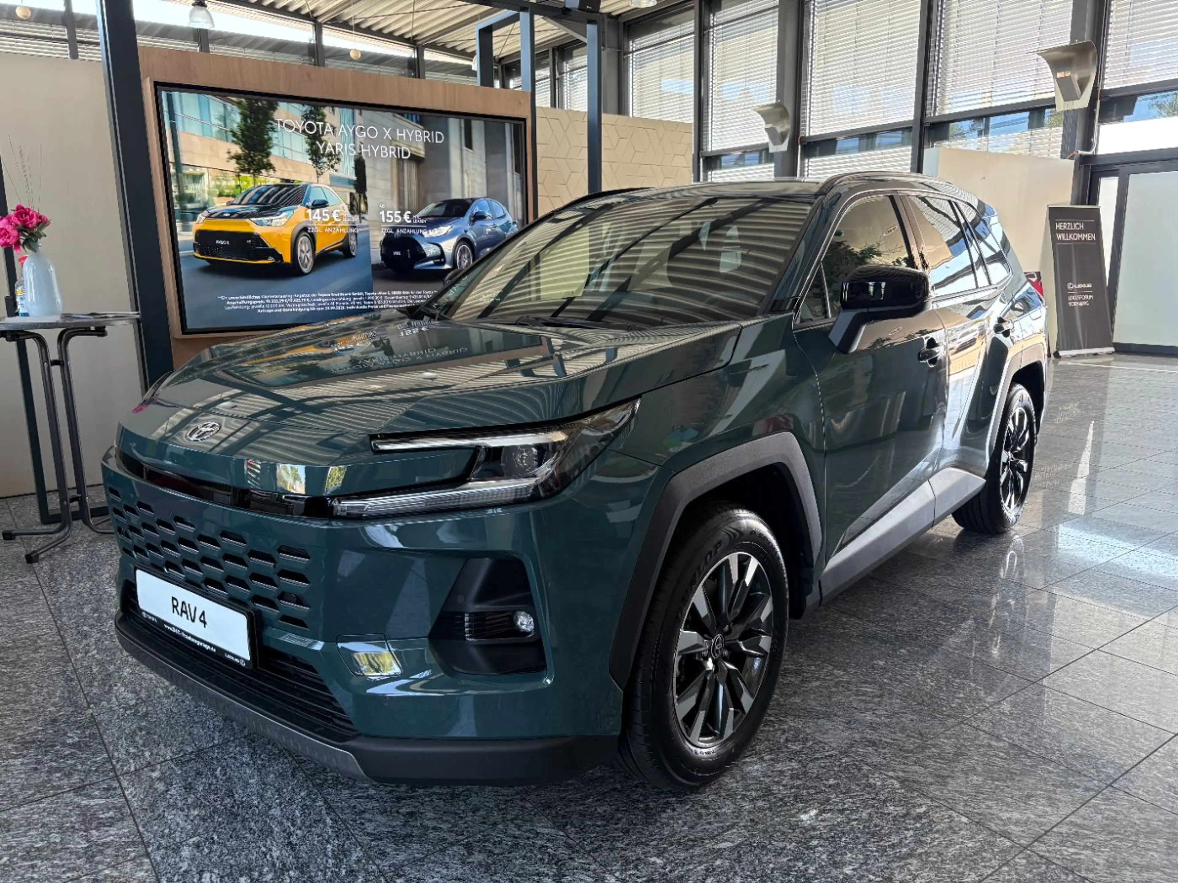 Toyota RAV 4 2.5 Hybrid Teamplayer AWD DER NEUE