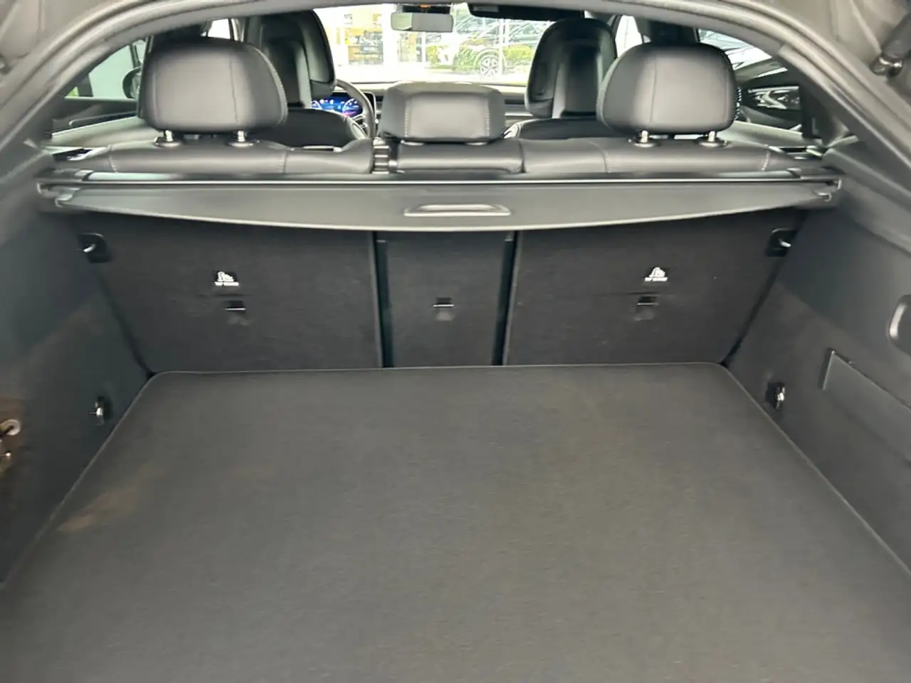 Mercedes-Benz GLC 200 4MATIC Coupé +AMG+20"+9G+LED+MBUX+THERM+ 15