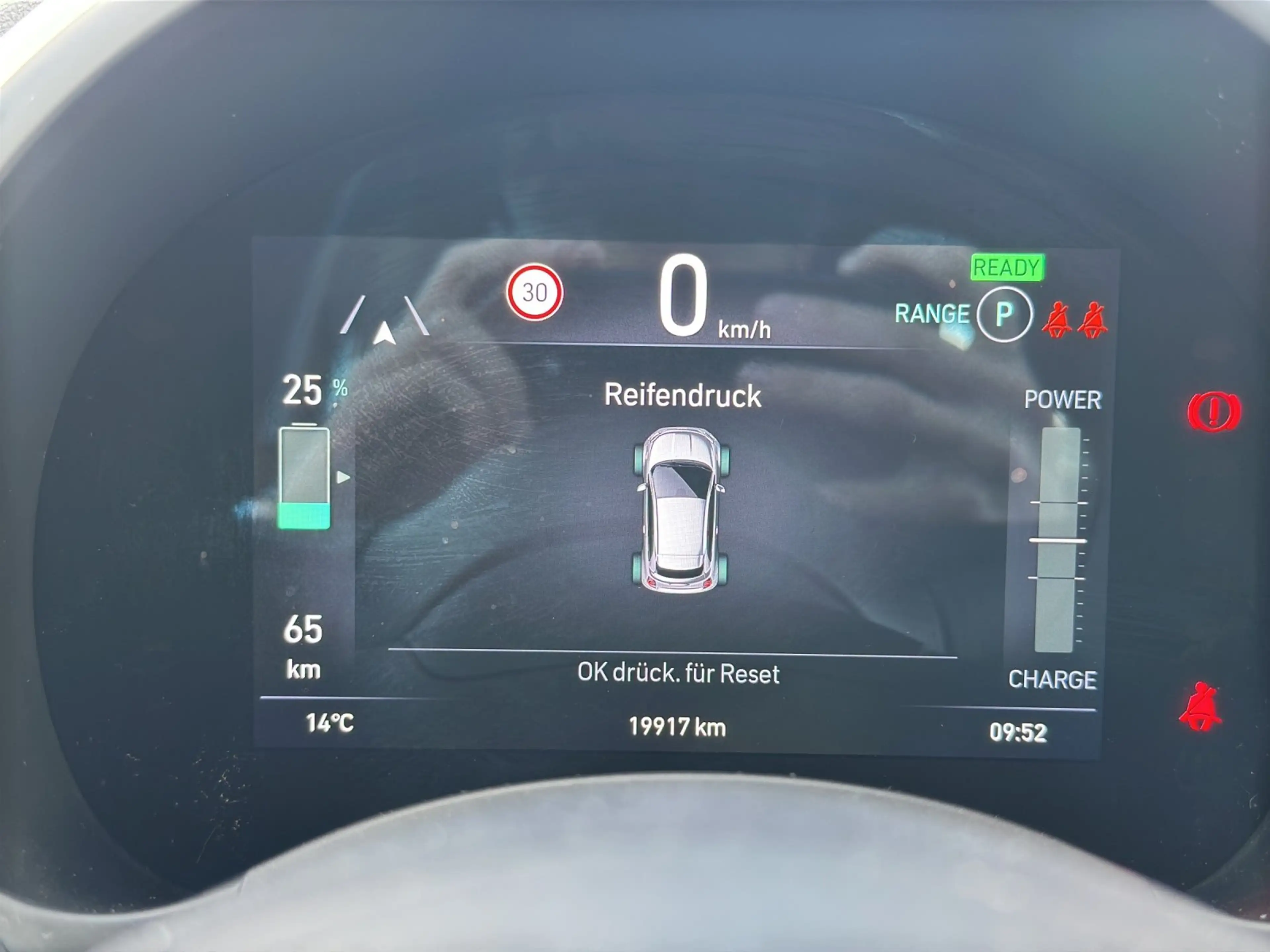 Fiat 500e Cabrio CARPLAY KLIMAA LKA — photo 14