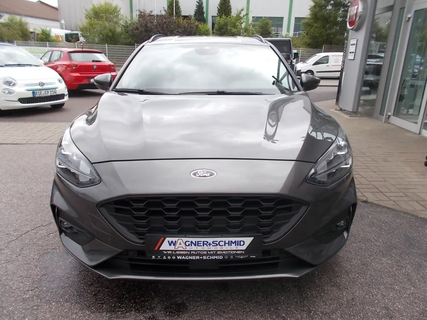 Ford Focus ST-Line 1.5 EcoBoost Grau - 2