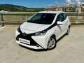 Toyota Aygo 1.0 VVT-i x-play Weiß - thumbnail 2