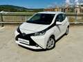 Toyota Aygo 1.0 VVT-i x-play Weiß - thumbnail 5