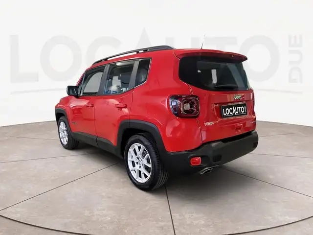 Jeep Renegade view 4