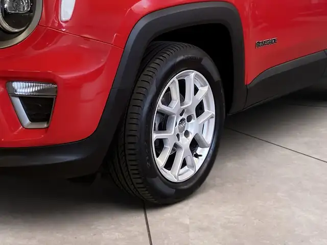 Jeep Renegade view 15
