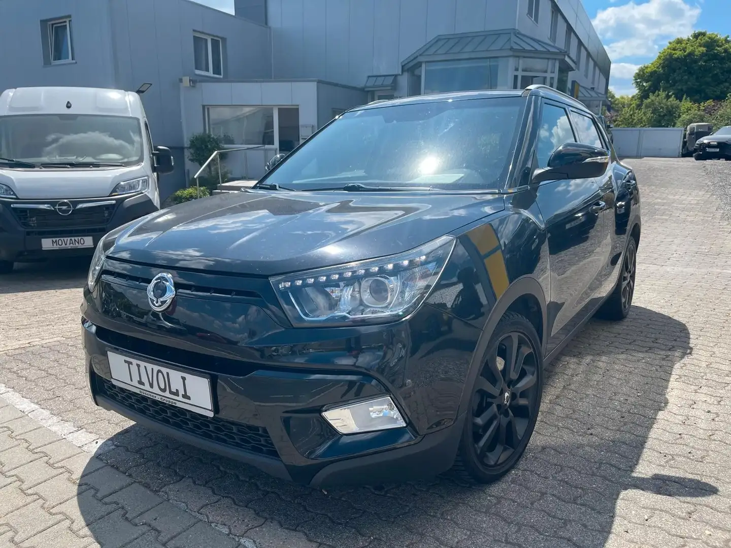 SsangYong Tivoli 1.6 e-XGi Černá - 2